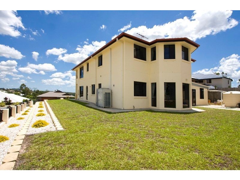 11 Fontana Way, Springfield Lakes QLD 4300