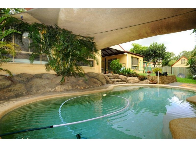 9 Mallard Place, Forest Lake QLD 4078