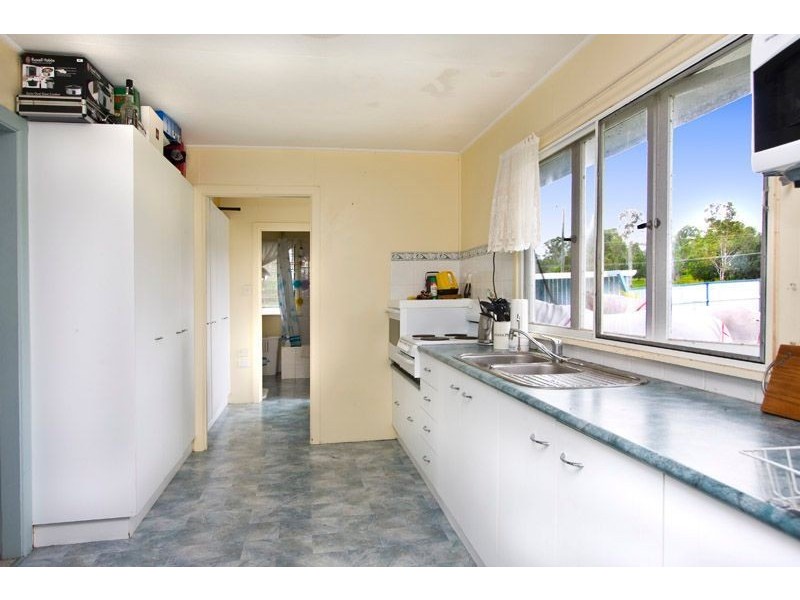 23 Rosina Road, North Maclean QLD 4280
