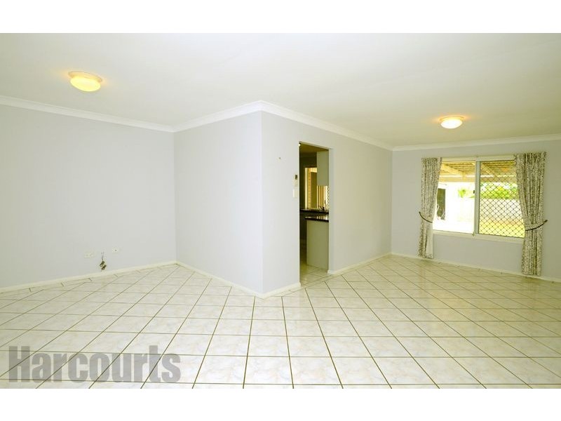 693 Blunder Road, Doolandella QLD 4077