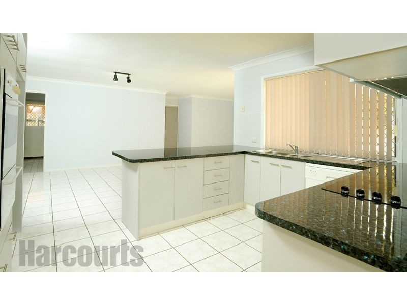 693 Blunder Road, Doolandella QLD 4077