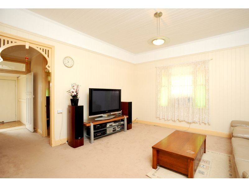 62-64 Juliette Street, Annerley QLD 4103