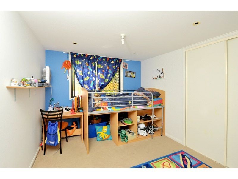 6 Dove Close, Goodna QLD 4300