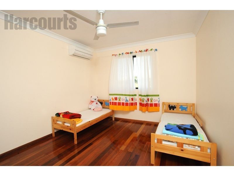 17 Cascades Street, Springfield Lakes QLD 4300