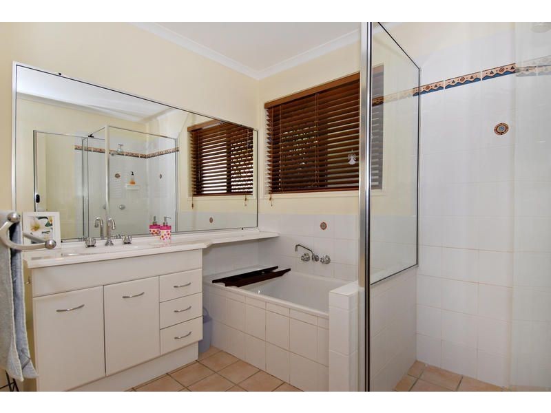 4 Benarkin Street, Forest Lake QLD 4078