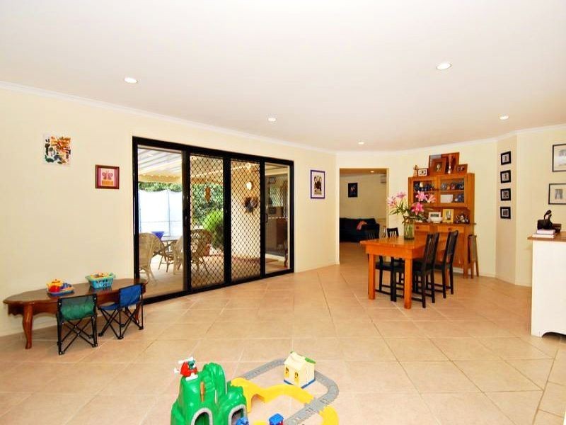 4 Benarkin Street, Forest Lake QLD 4078