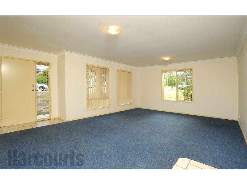 64 Jubilee Avenue, Forest Lake QLD 4078