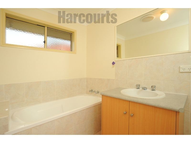 64 Jubilee Avenue, Forest Lake QLD 4078
