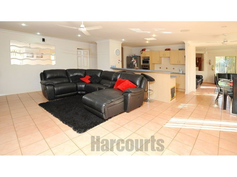 34 Hazlehead Place, Oxley QLD 4075