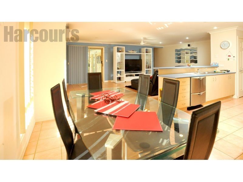 34 Hazlehead Place, Oxley QLD 4075