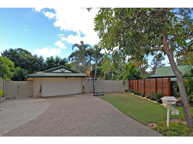 19 Elderslie Place, Forest Lake QLD 4078
