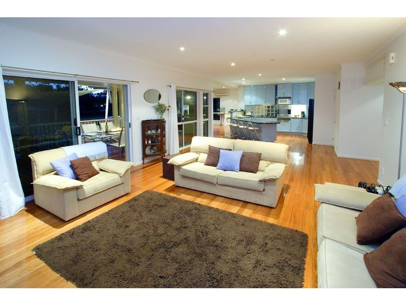 23 Wivenhoe Cct, Forest Lake QLD 4078