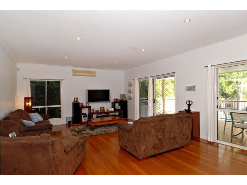 23 Wivenhoe Cct, Forest Lake QLD 4078