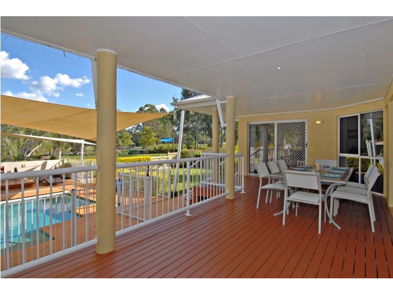 23 Wivenhoe Cct, Forest Lake QLD 4078