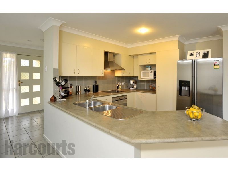 11 Collins Street, Collingwood Park QLD 4301