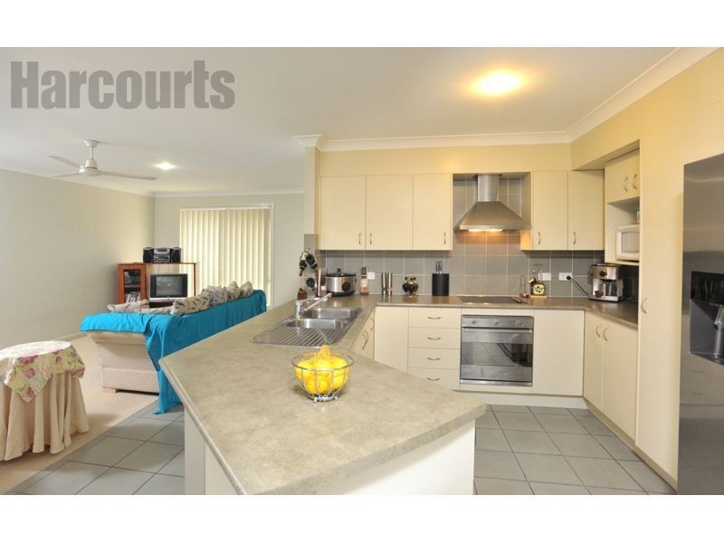 11 Collins Street, Collingwood Park QLD 4301