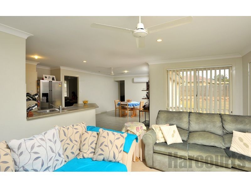 11 Collins Street, Collingwood Park QLD 4301