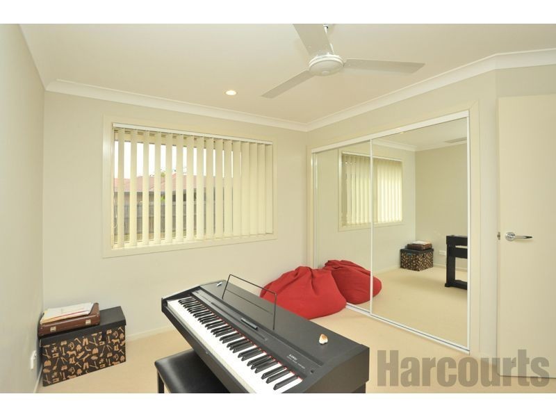 11 Collins Street, Collingwood Park QLD 4301