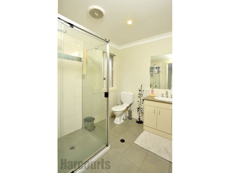 11 Collins Street, Collingwood Park QLD 4301
