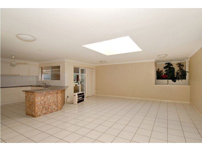 5 Cedar Close, Forest Lake QLD 4078