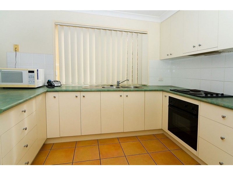 8 Pintail Crescent, Forest Lake QLD 4078