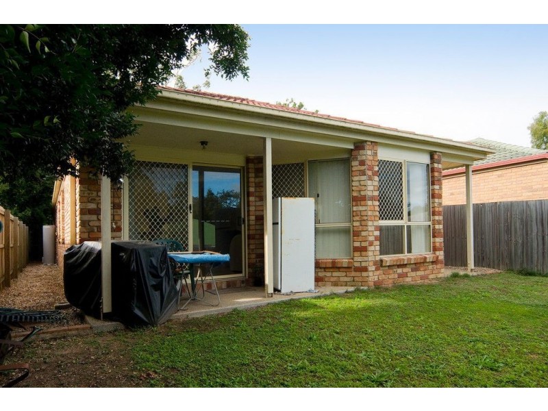 8 Pintail Crescent, Forest Lake QLD 4078
