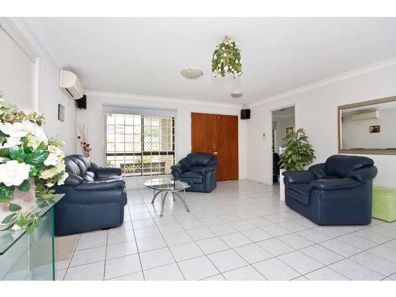 3 Sunningdale Street, Oxley QLD 4075