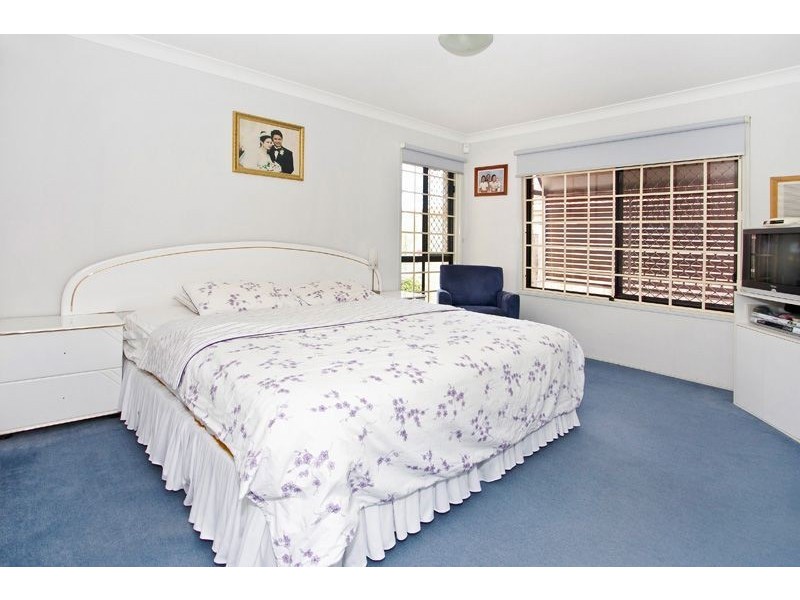 3 Sunningdale Street, Oxley QLD 4075