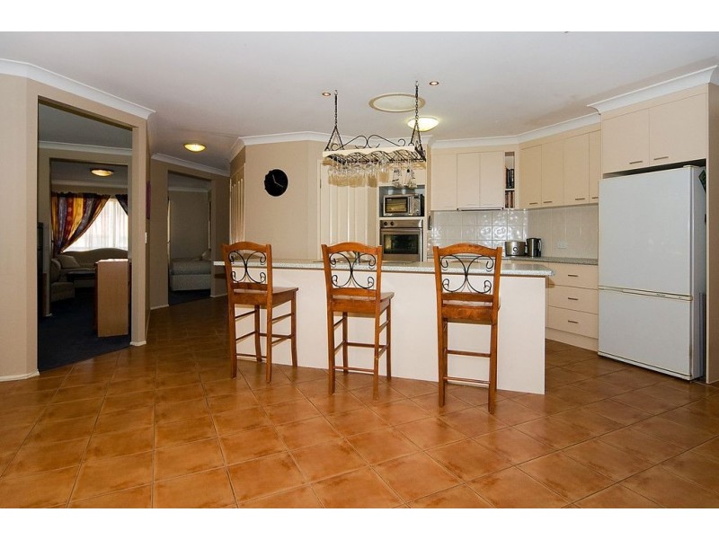 30 Cambridge Crescent, Forest Lake QLD 4078