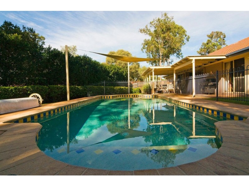 30 Cambridge Crescent, Forest Lake QLD 4078