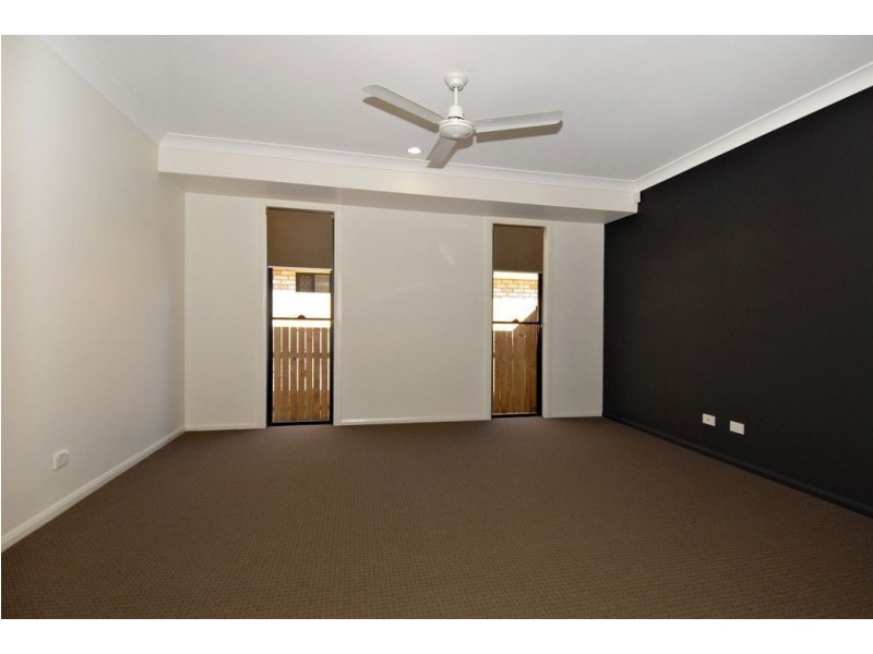 47 Flower Place, Richlands QLD 4077