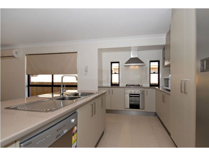 47 Flower Place, Richlands QLD 4077