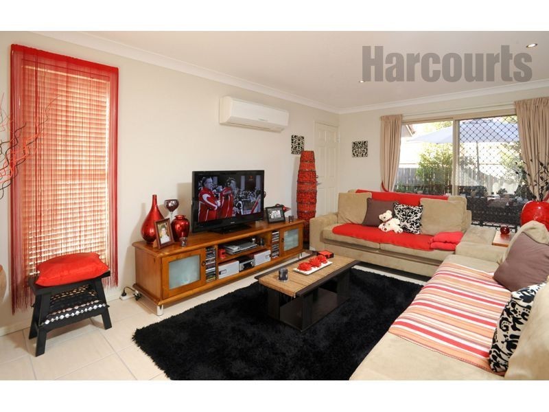 36 Hawthorne Street, Forest Lake QLD 4078