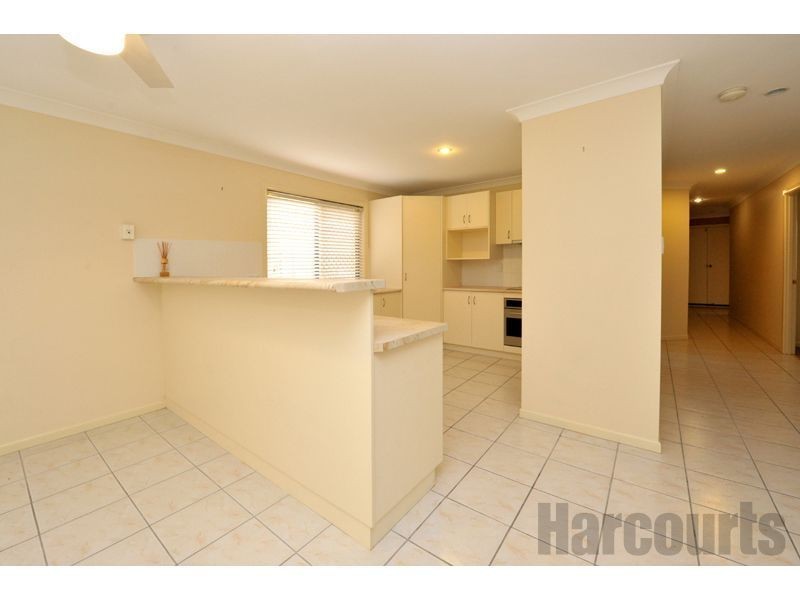 4 Sundown Lane, Forest Lake QLD 4078