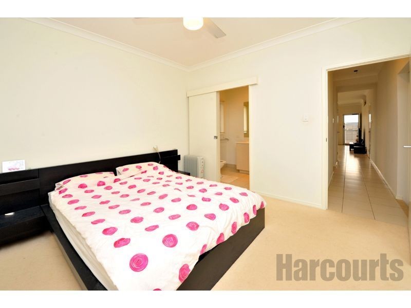 1 Clearpoint Way, Springfield Lakes QLD 4300