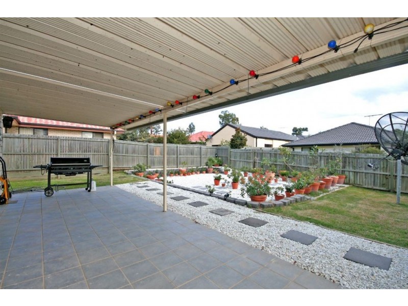 39 Cascade Drive, Forest Lake QLD 4078