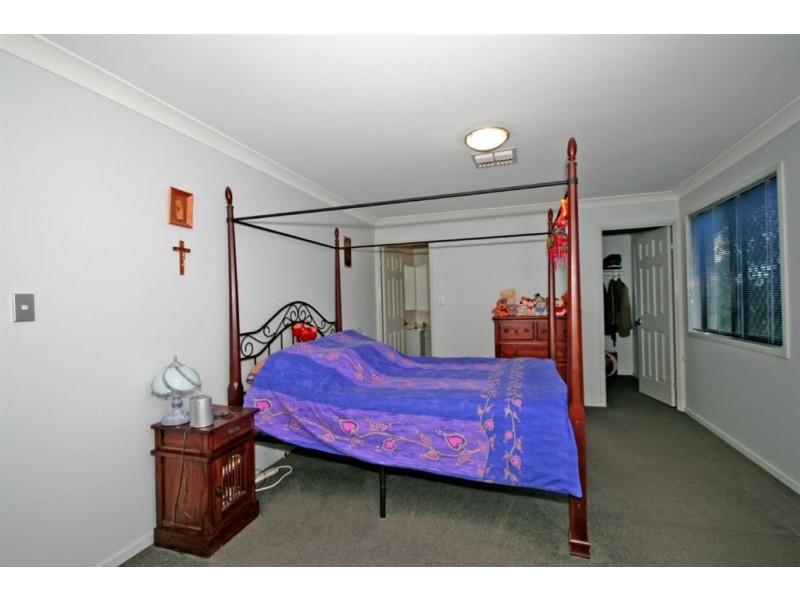 39 Cascade Drive, Forest Lake QLD 4078