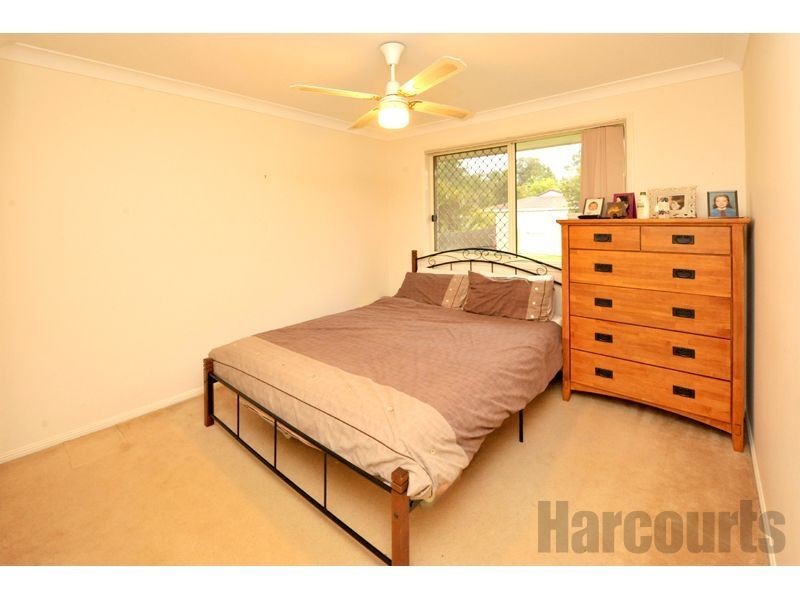 8 Robusta Place, Forest Lake QLD 4078