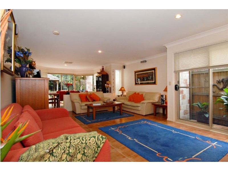 27 Mawson Place, Forest Lake QLD 4078