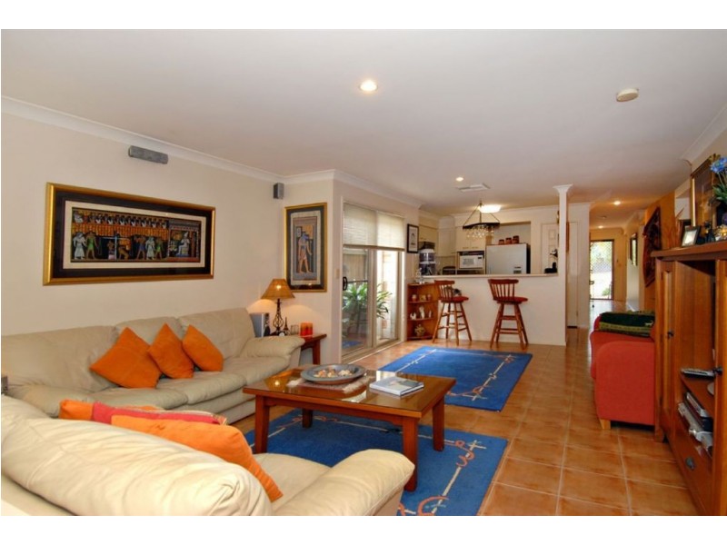 27 Mawson Place, Forest Lake QLD 4078