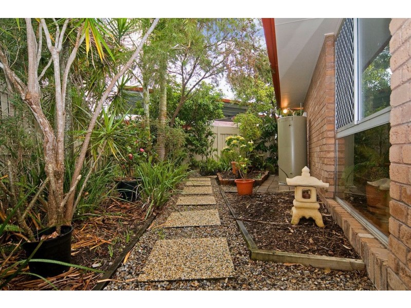 8 Dunsmure Close, Durack QLD 4077