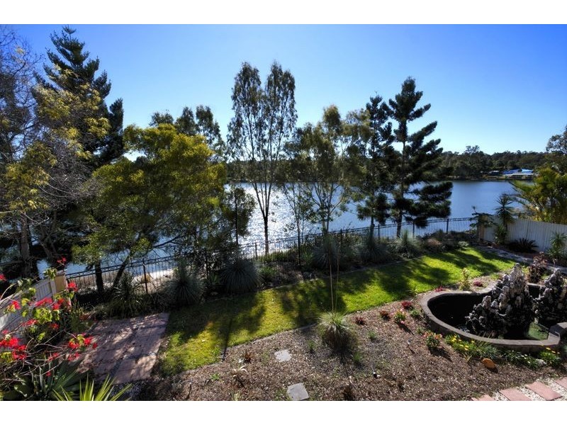 15 The Esplanade, Forest Lake QLD 4078