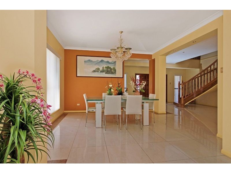 15 The Esplanade, Forest Lake QLD 4078