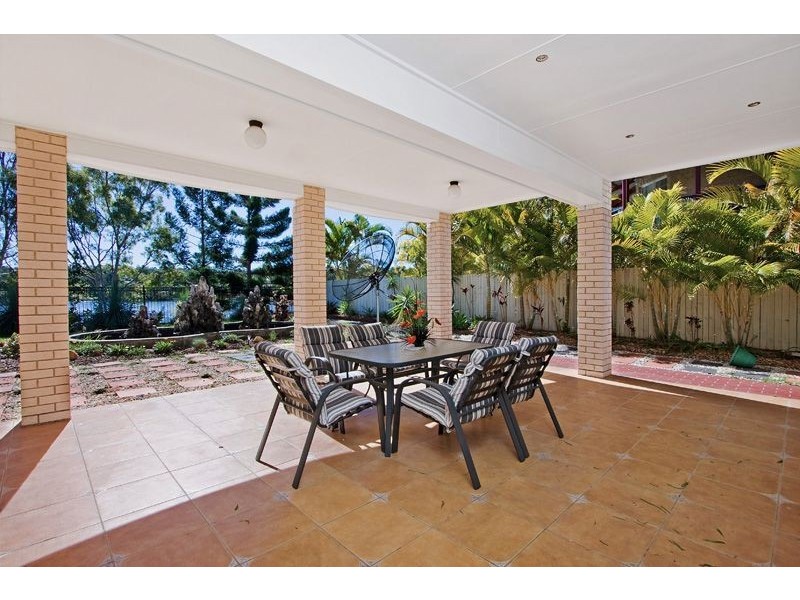 15 The Esplanade, Forest Lake QLD 4078
