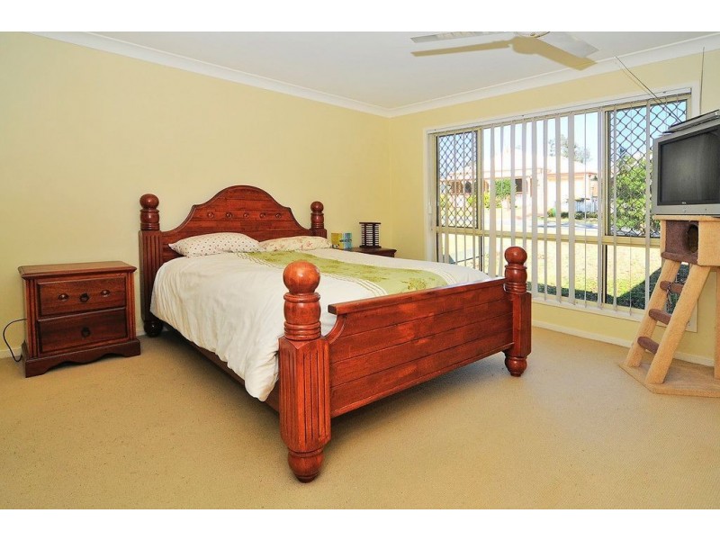 40 Paton Crescent, Forest Lake QLD 4078