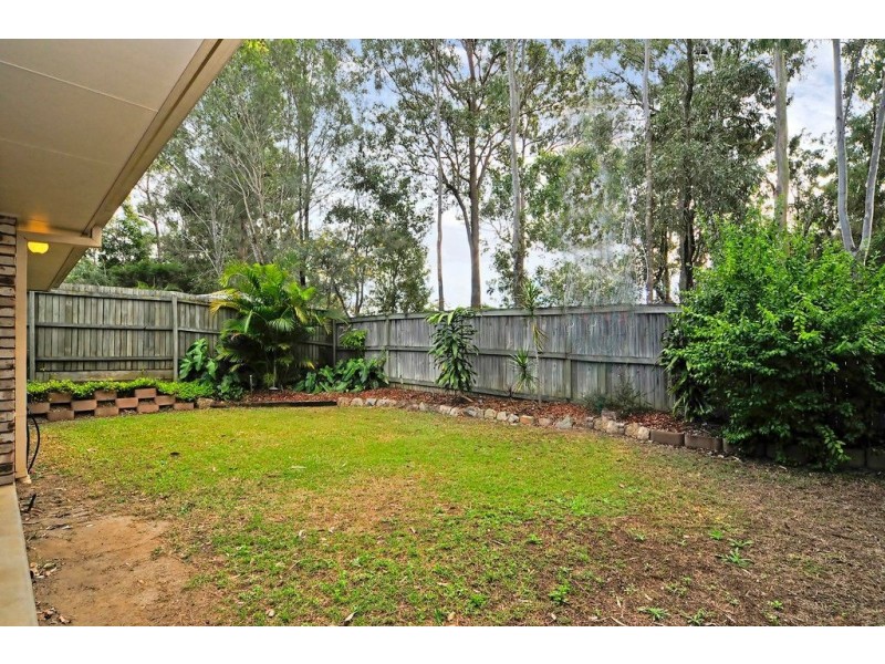 19 Stuart Place, Forest Lake QLD 4078