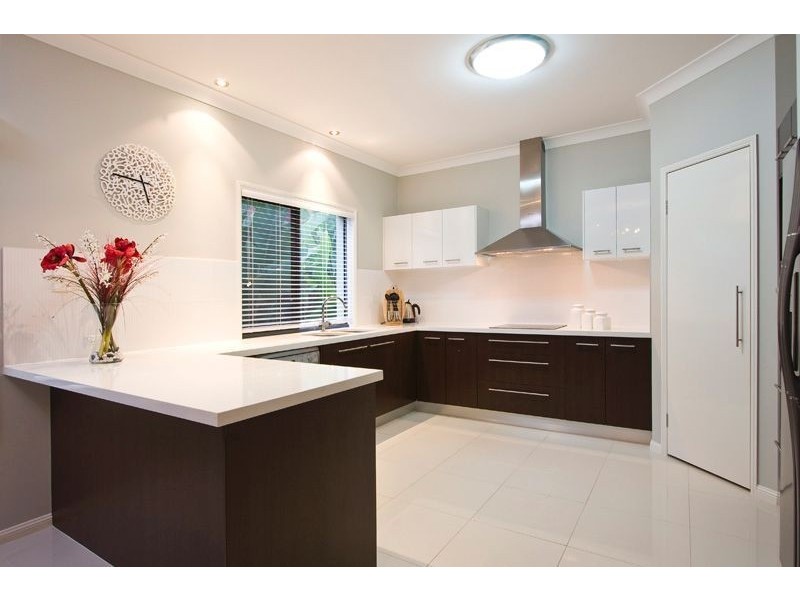 7 Seychelles Lane, Forest Lake QLD 4078
