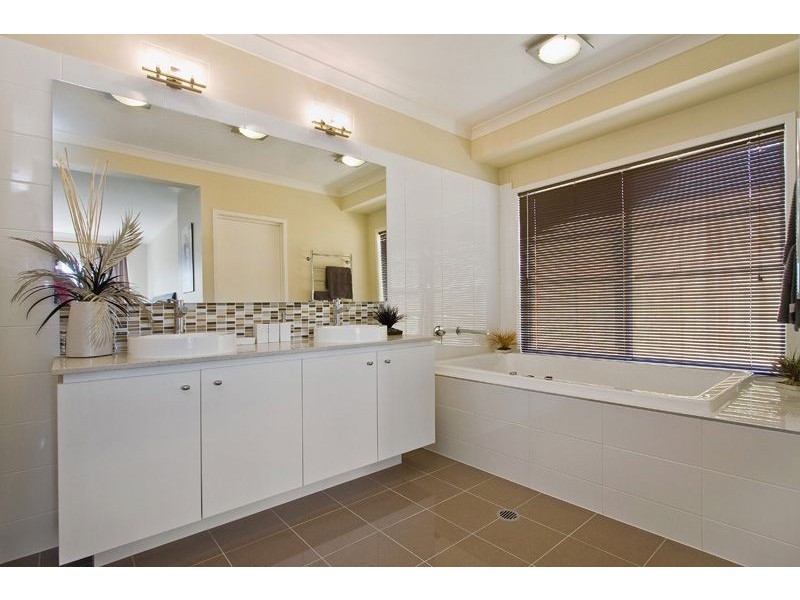 46 Gardenia Cct, Heathwood QLD 4110