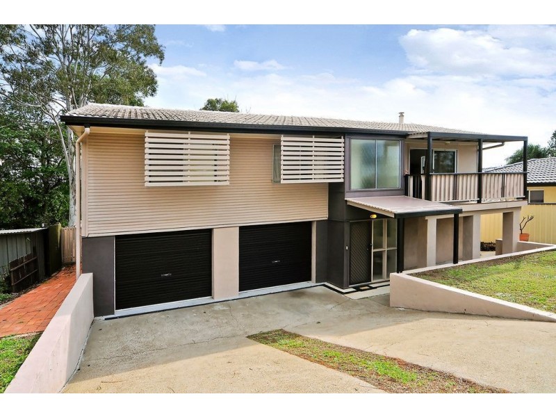 32 Dandenong Road, Jamboree Heights QLD 4074