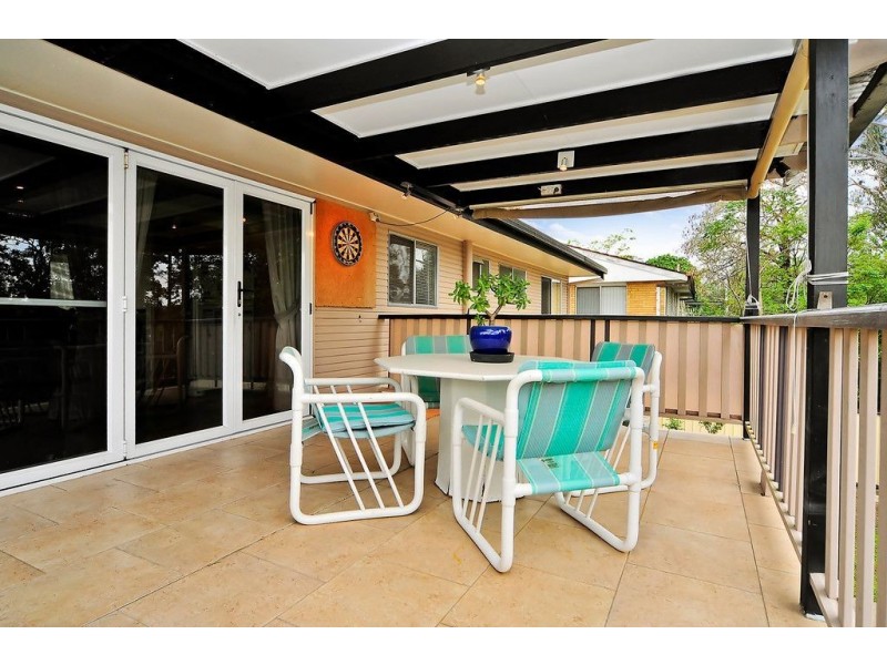 32 Dandenong Road, Jamboree Heights QLD 4074